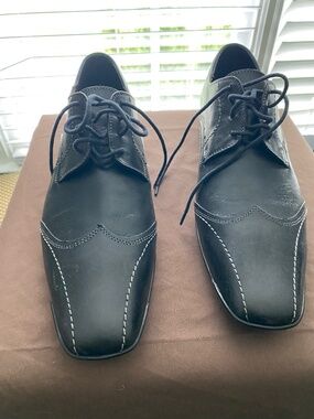 Mens shoes